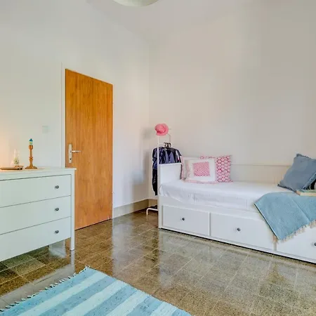 House 60m From The 公寓 *