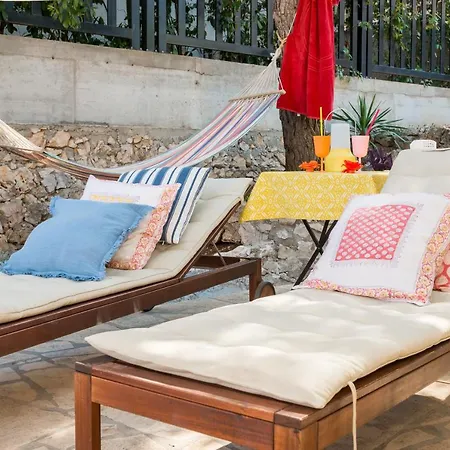 House 60m From The Beach, Not Far From Split Airport