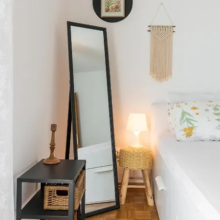 House 60m From The Apartment *