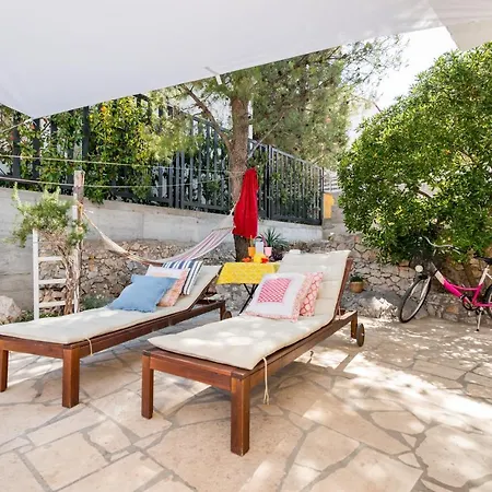 House 60m From The Beach, Not Far From Split Airport Apartment