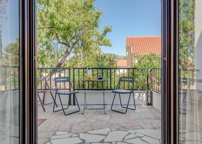 Apartment House 60m From The Rogoznica (Sibenik-Knin)