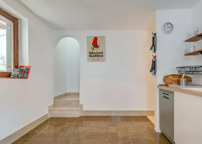 아파트 House 60m From The *