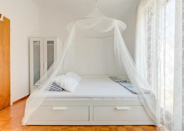 House 60m From The Apartment Rogoznica (Sibenik-Knin)