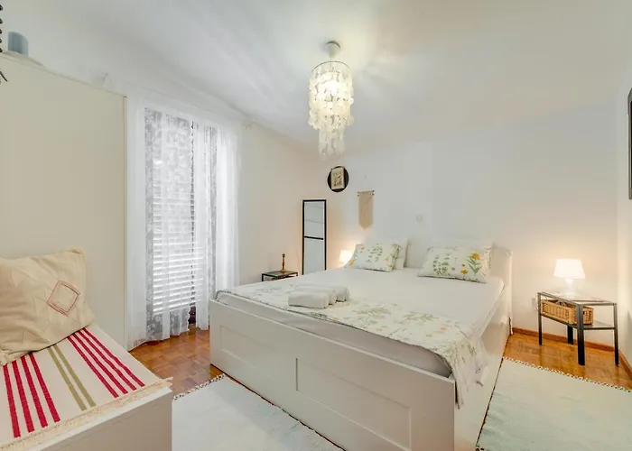 House 60m From The 아파트 *